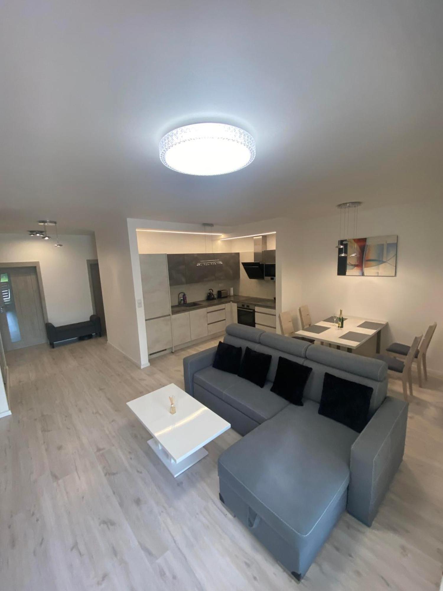 Apartman S Terasou Zwoleń Zewnętrze zdjęcie